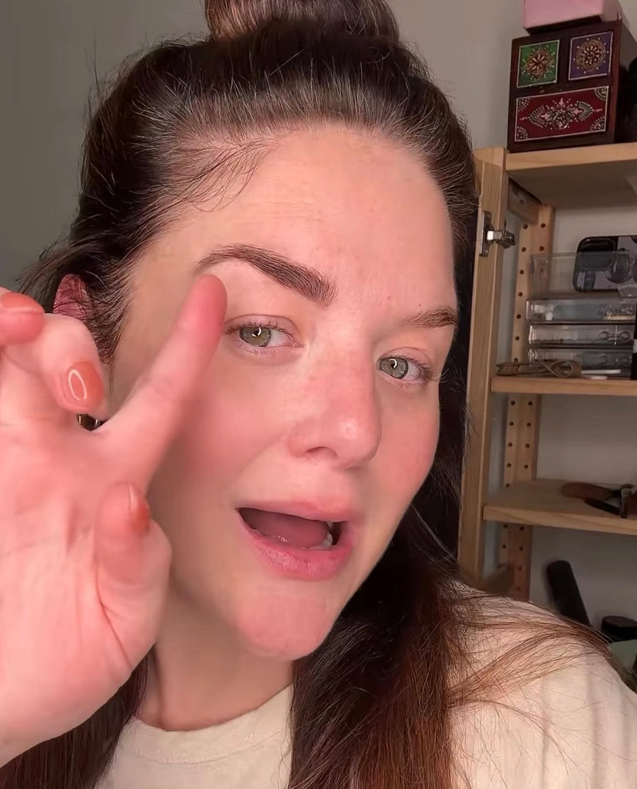 How to Create a Soft, Natural Brow Front When Tinting Your Brows